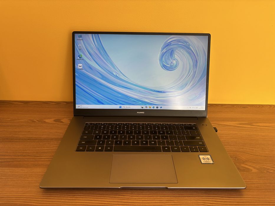 Laptop Huawei Matebook D 15 8GB / 256 GB / Ryzen 5 3500U