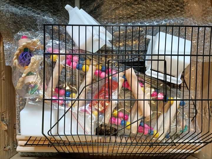 KLATKA DLA PTAKÓW 46 x 35,5 x 99 cm CZARNA