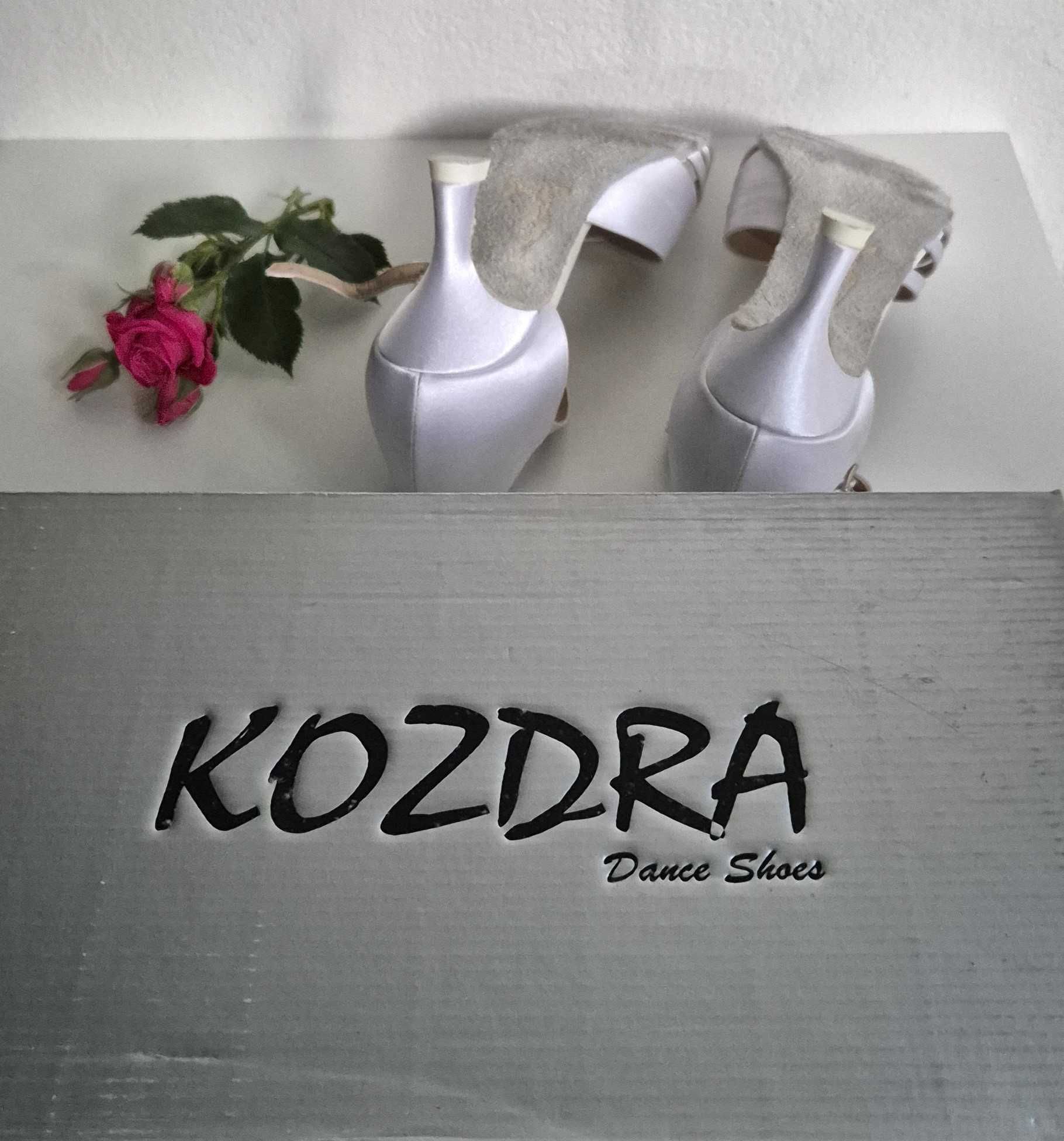 Buty taneczne białe KOZDRA latino/salsy/wesele-r.37, raz użyte, satyna