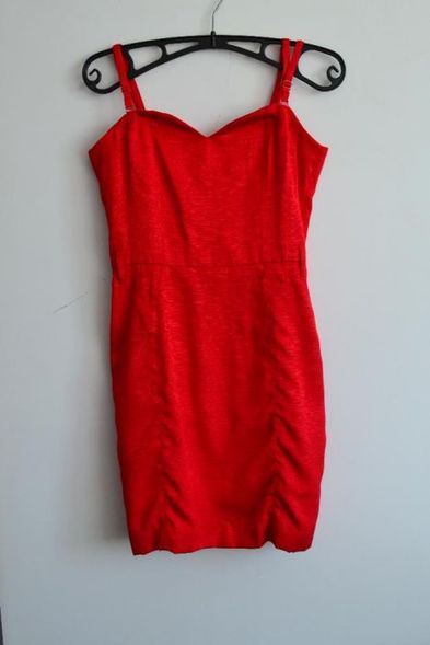 Czerwona mini h&m rozmiar xs