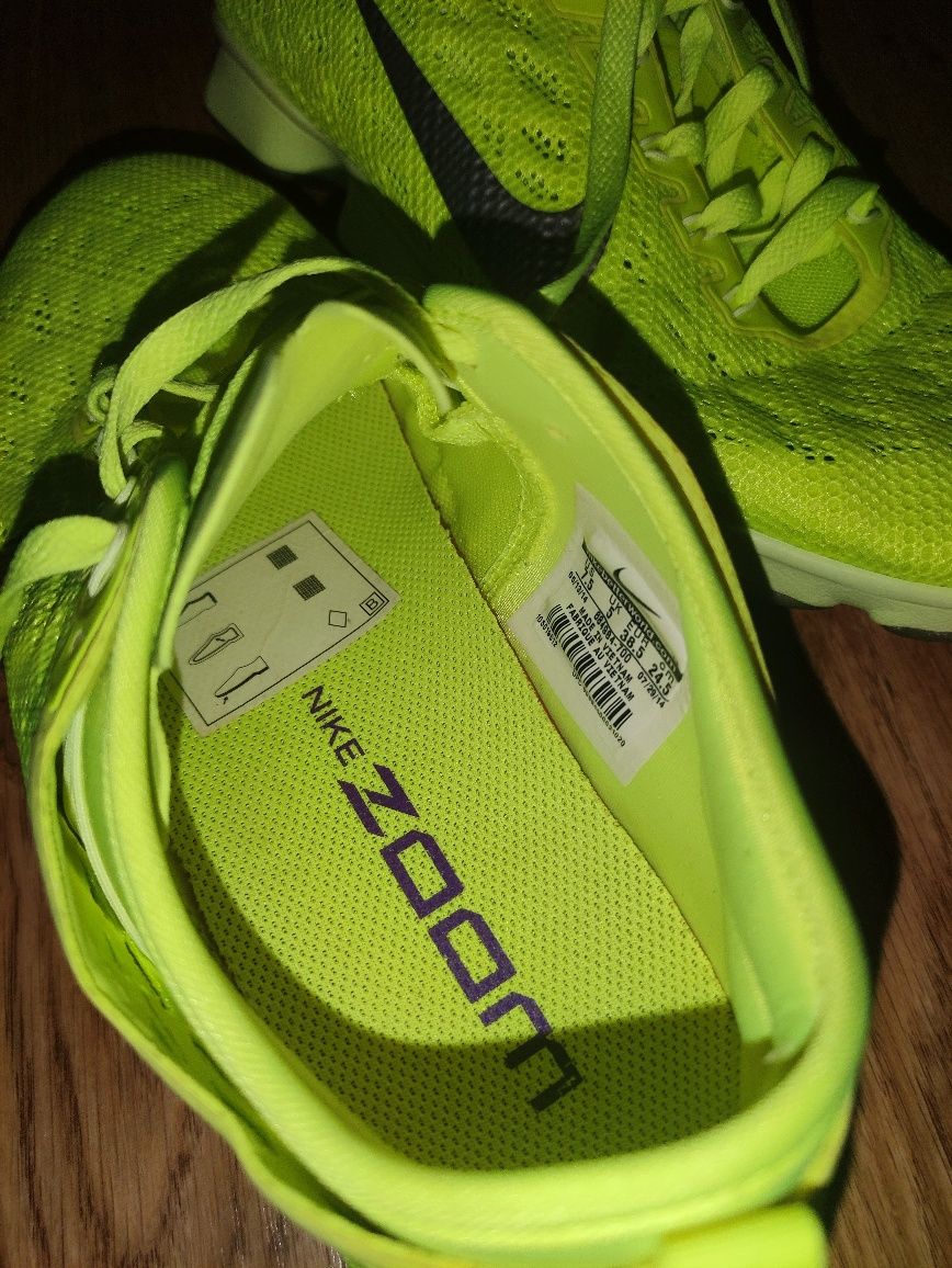 Продам  оригінальні кросівки фірми Nike