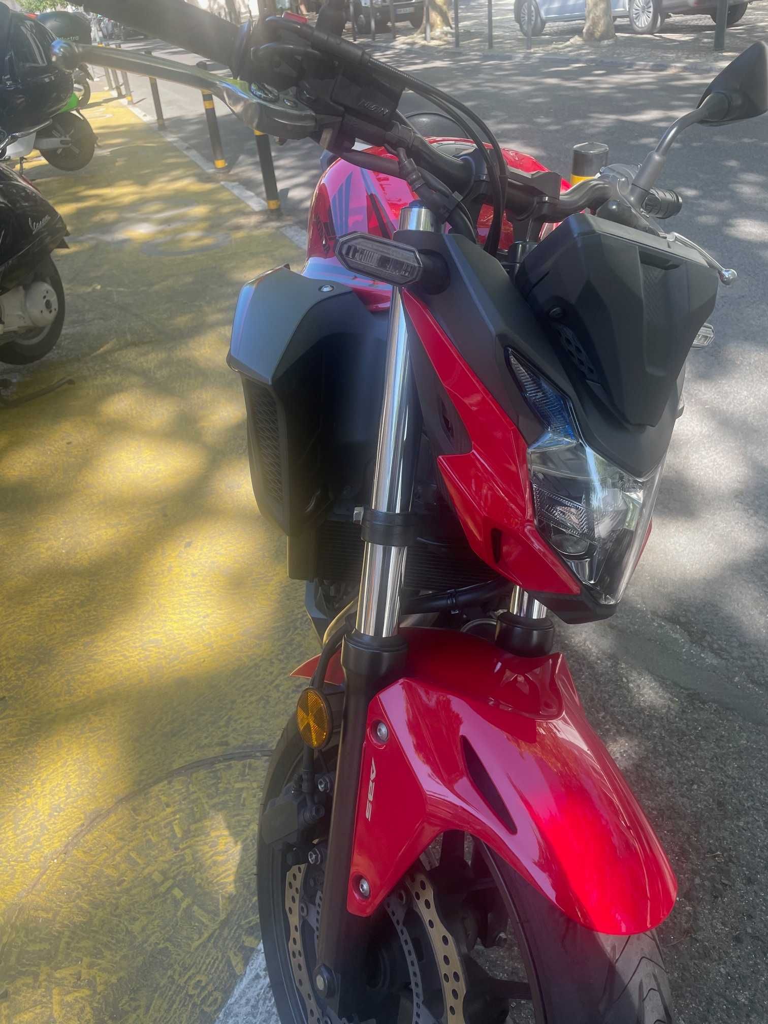 Moto cb500f 2021