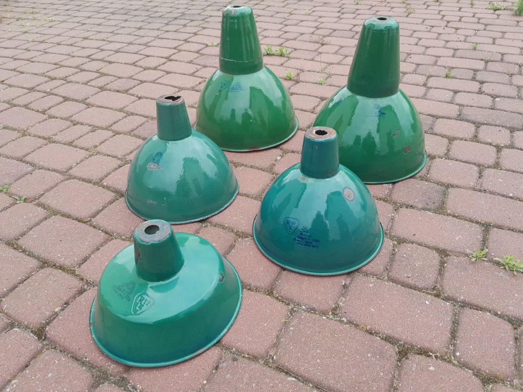 Stary klosz emaliowany, lampa PRL, loft, przemysłowa, Wilkasy, 5 szt.