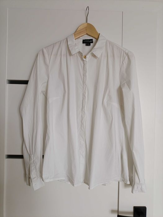 Biała koszula damska