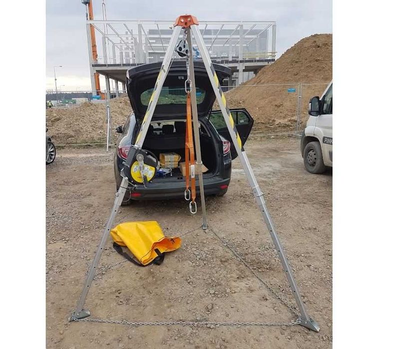 Statyw asekuracyjny/ trójnóg ratowniczy wynajem - Poznań