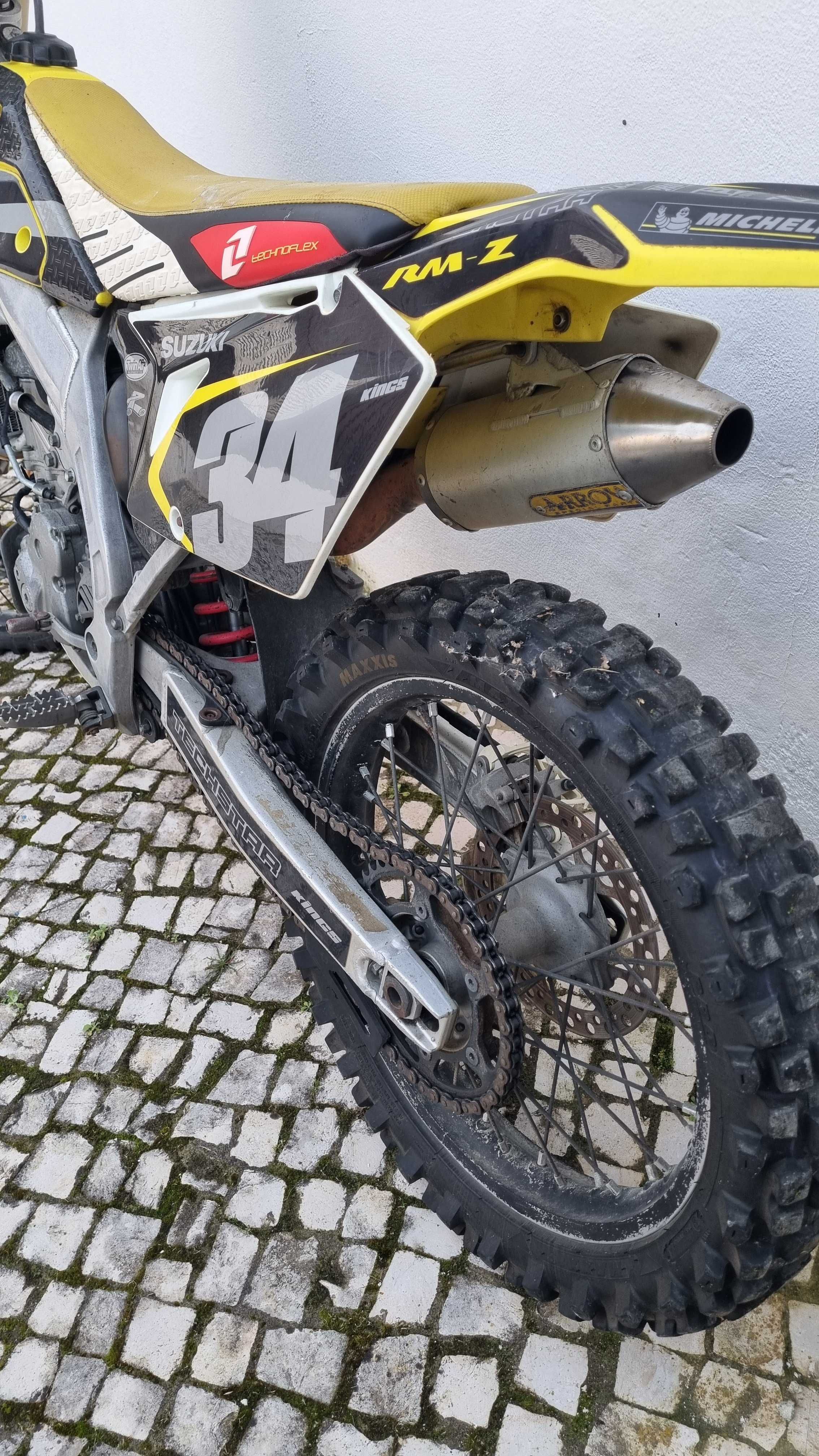 Suzuki RMZ 450 Matriculada