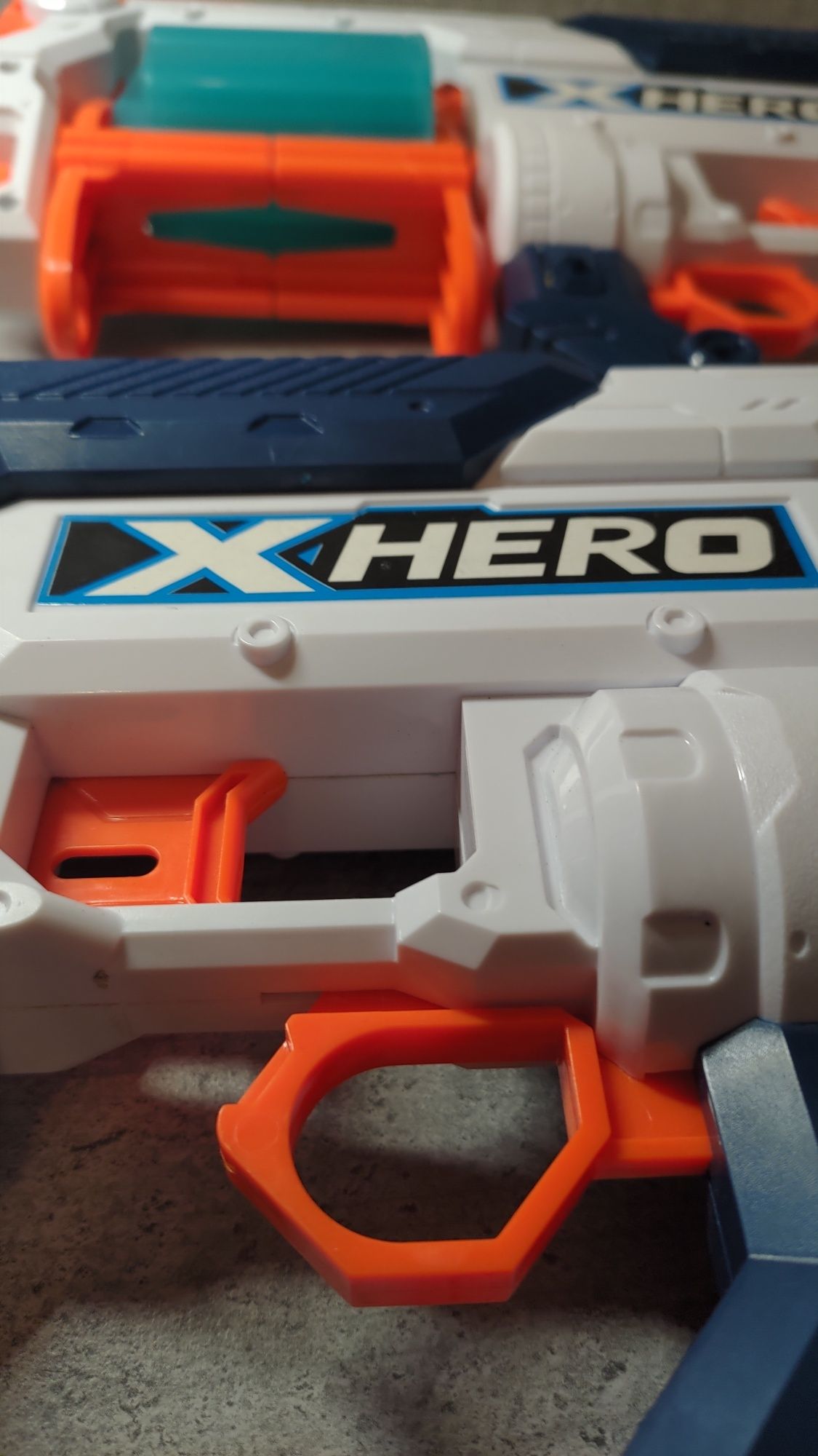 Продам бластер X-hero от nerf