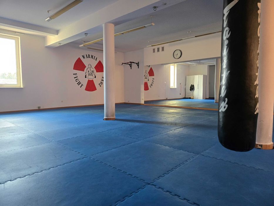 W pełni wyposażona sala sportowa, wynajem na godziny