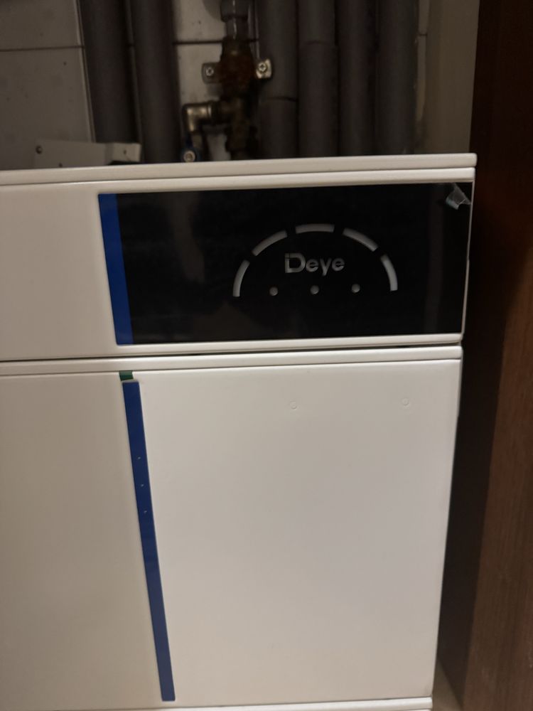 Акумулятор DEYE AI-W5.1 LiFePO4 51.2v 100AH, 5,12 кВт год. 39700 грн.