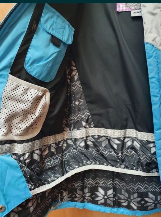 Гірськолижна куртка, пуховик AVECS . Горнолыжная куртка,костюм.