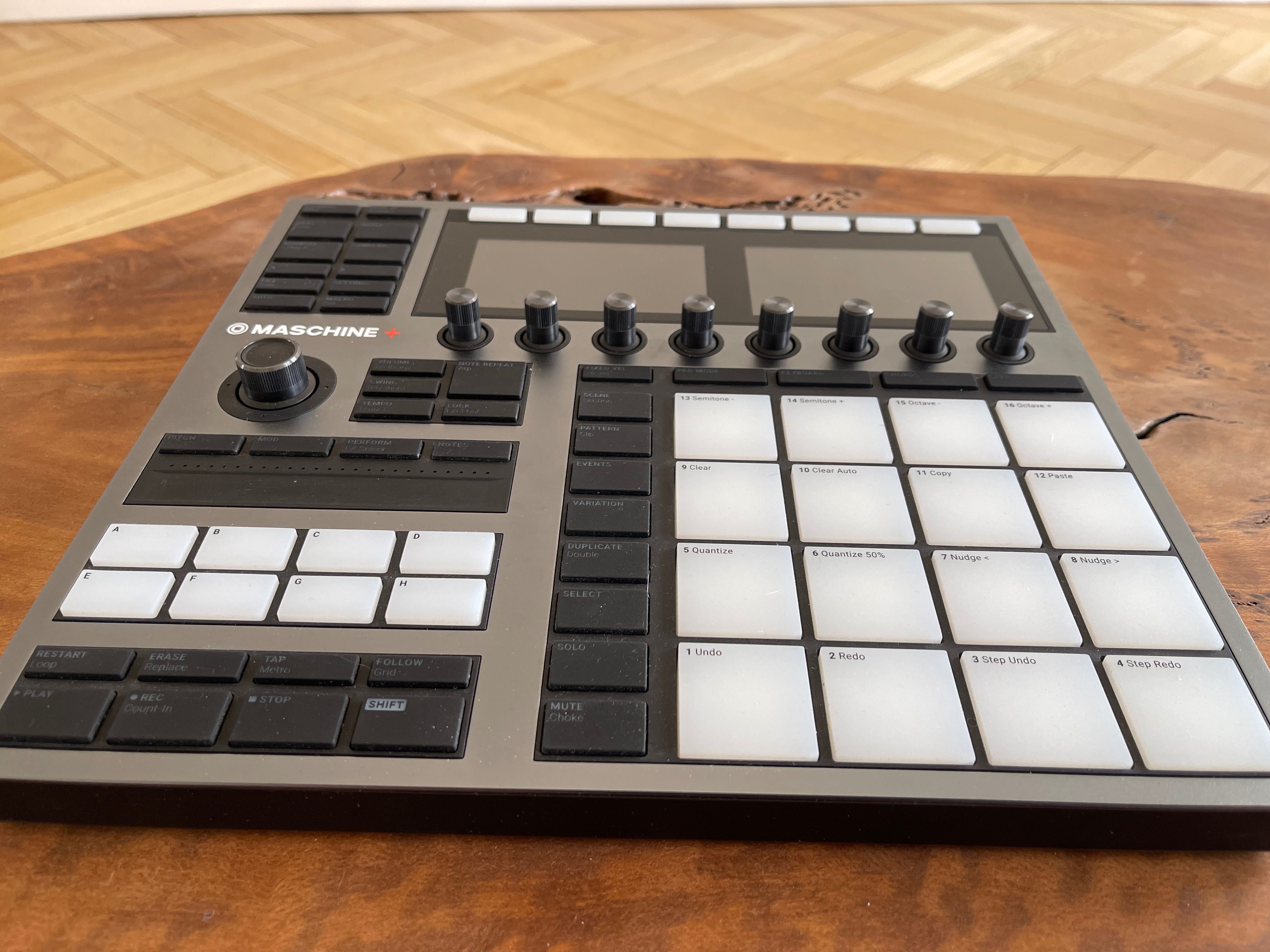 Native Instruments Maschine+ PLUS