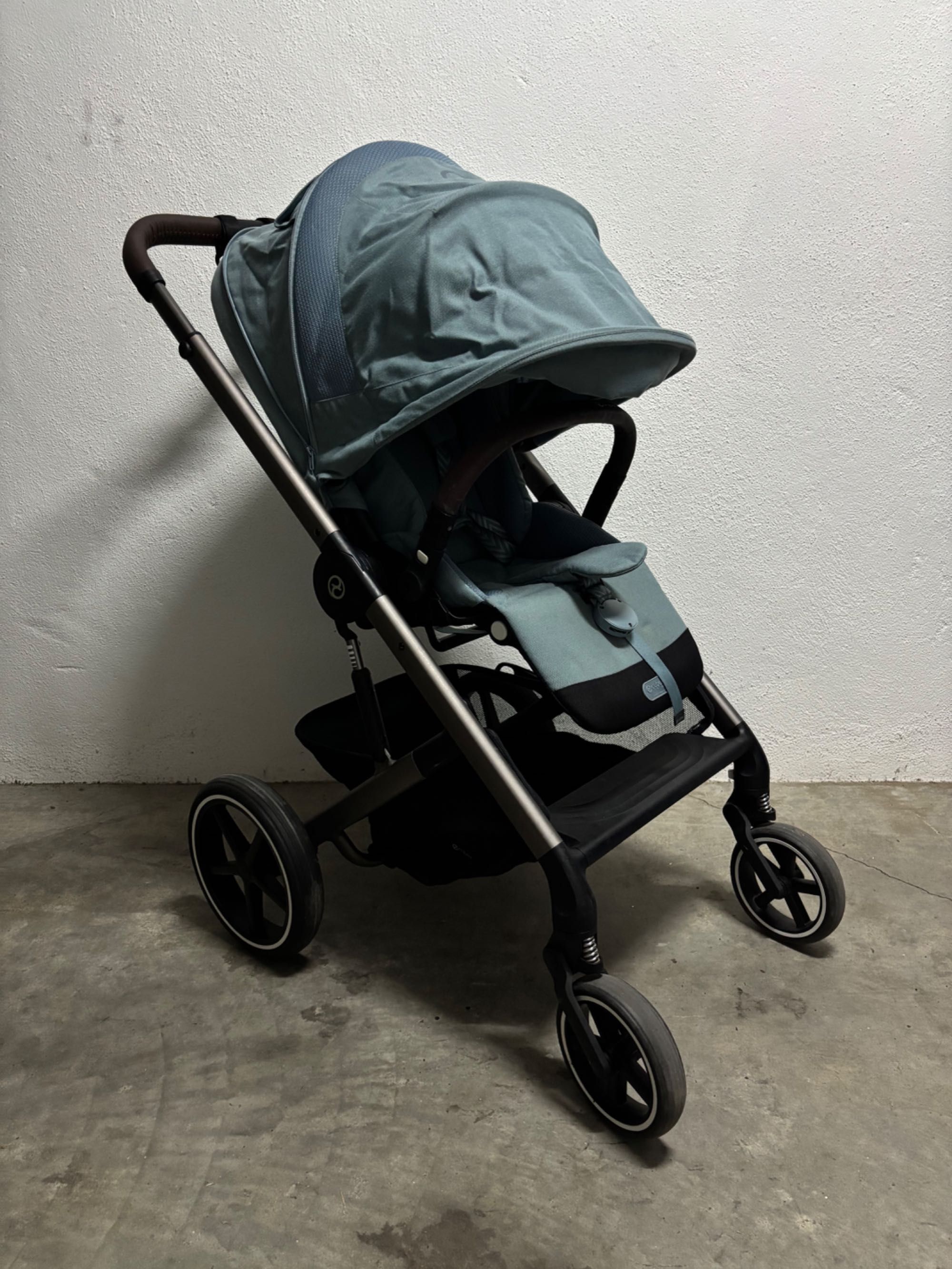 Carrinho Combinado Cybex Balios S Lux com “Seat Pack” e alcofa