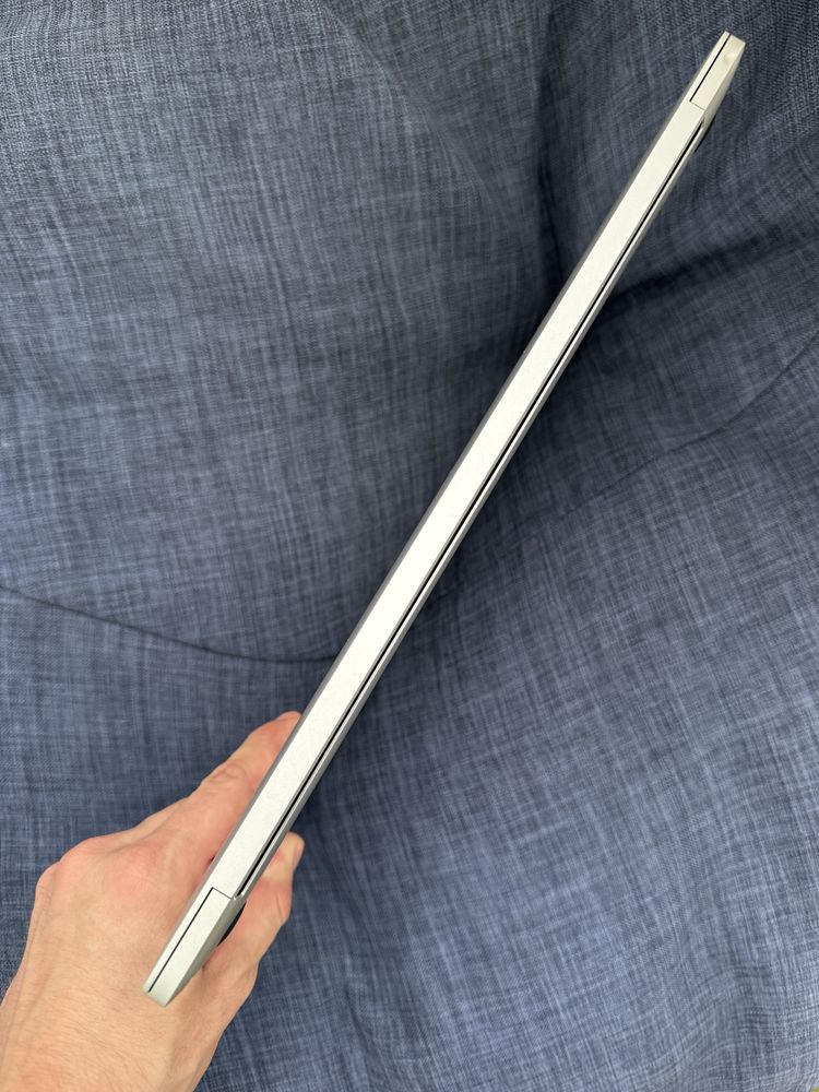 MacBook Pro 2017 15 i7 2.9/ 16GB /512 GB/ Touch Bar / 91% АКБ