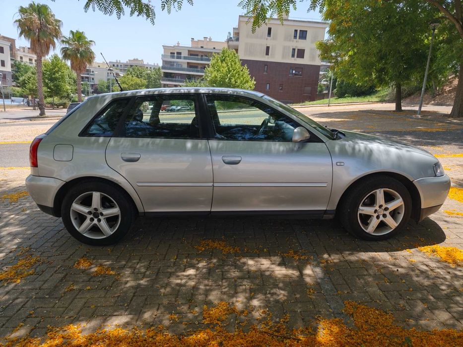 Audi A3 1.9TDi cinzento