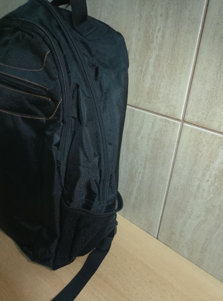 Plecak miejski na laptopa SemiLine 40x30x15 cm