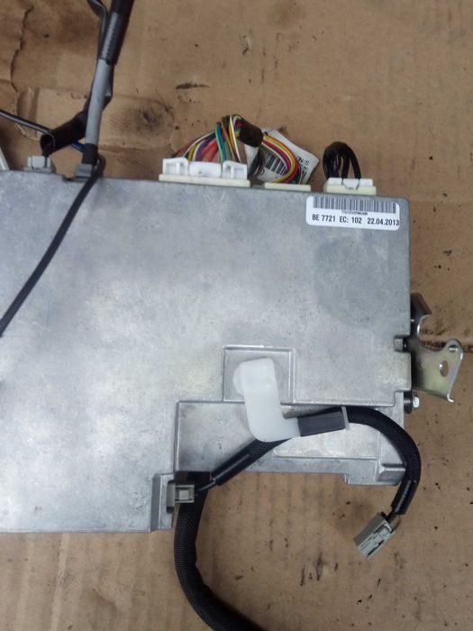 toyota AURIS II 13-15 moduł nawigacji antena gps kabel usb