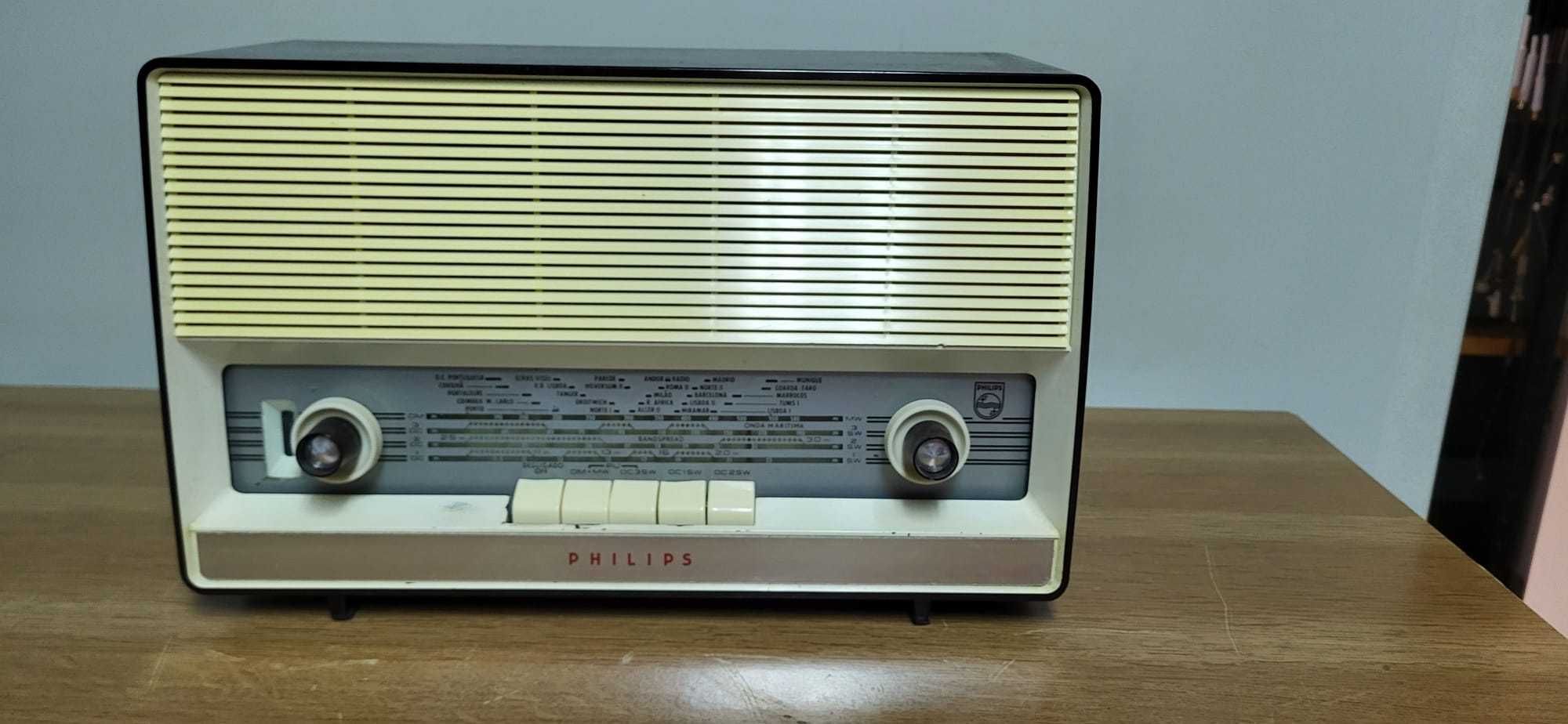 Rádio vintage PHILLIPS