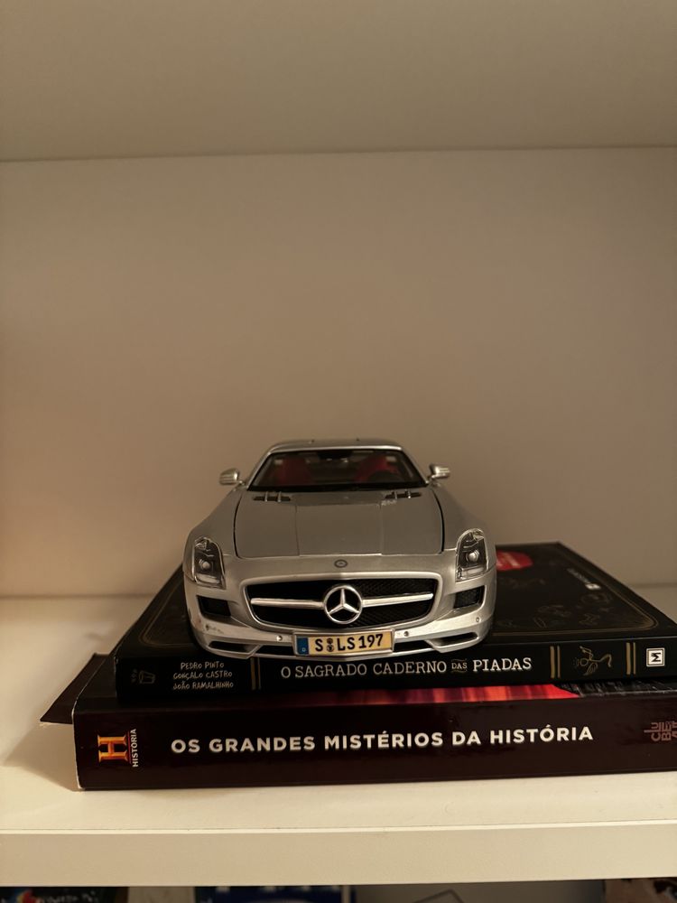 Miniatura Mercedes 300 SLR