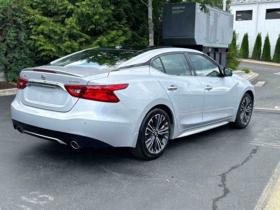 Nissan Maxima Platinum      2017