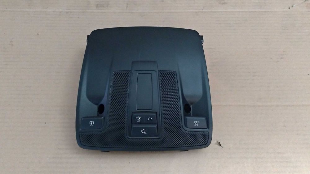Plafonier, Luz interior Mercedes-Benz A180 (W176). de 2013.
