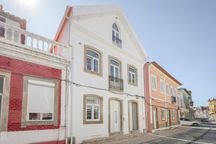 Vendo prédio com 3 apartamentos com tipologia T2+T2+T1