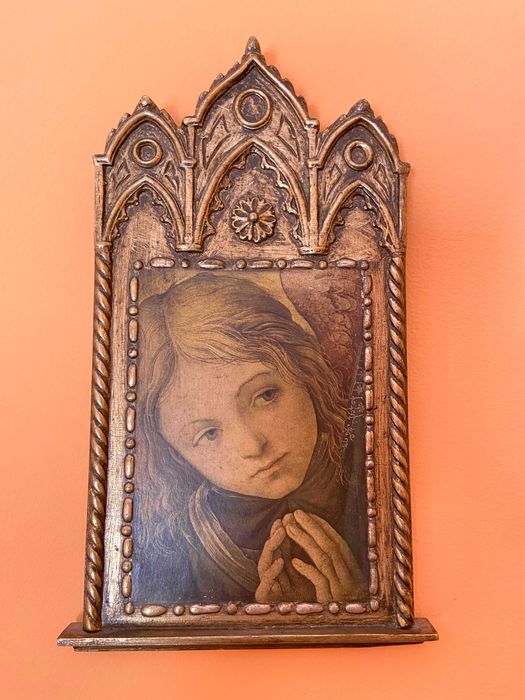 Peças religiosas decorativas (imagens, presépio)
