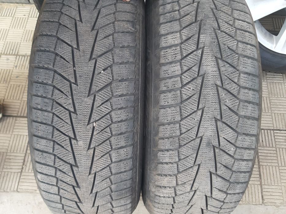 Зимова резина Hankook 225/55 R17