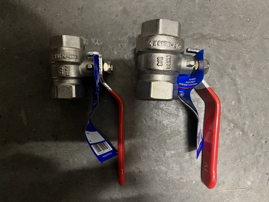 Zwor kulowy woda 3/4 50 szt