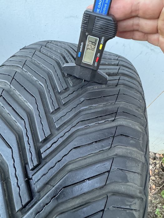 Шини Michelin 235 50 18