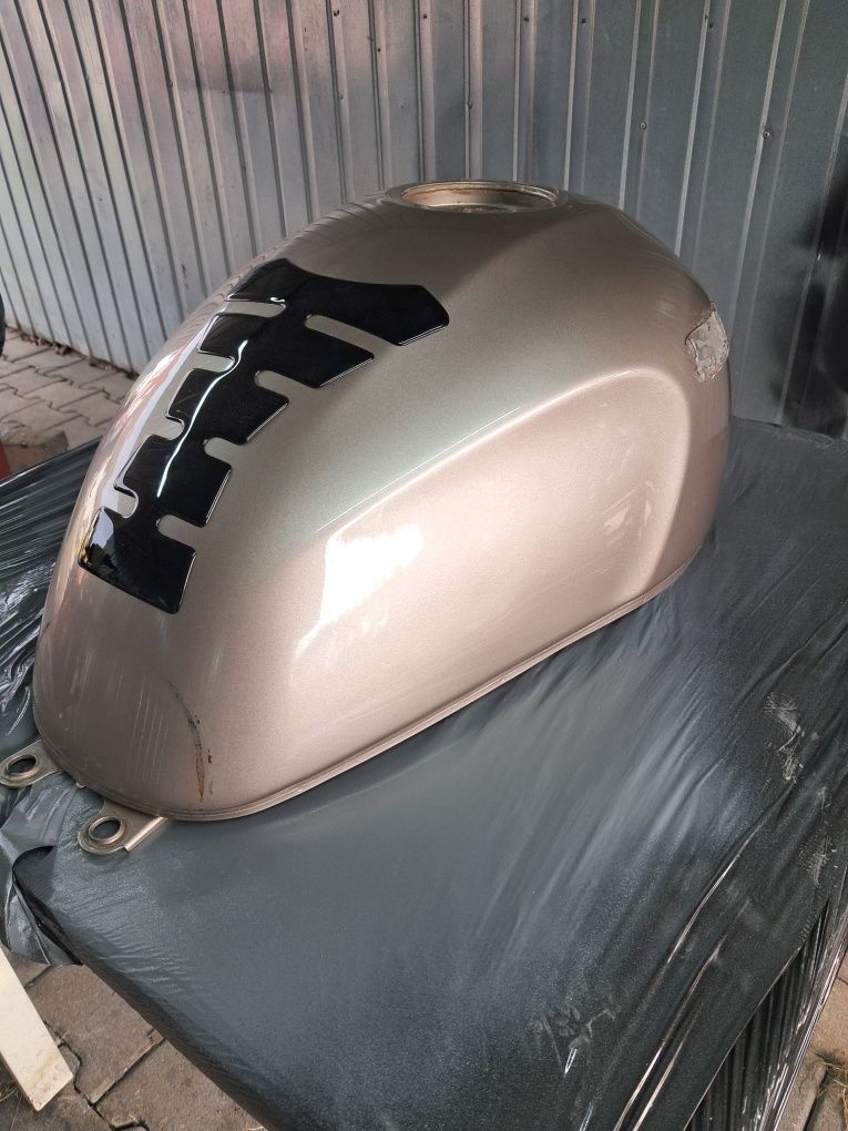 Zbiornik paliwa bak paliwa suzuki gsx  inazuma 750