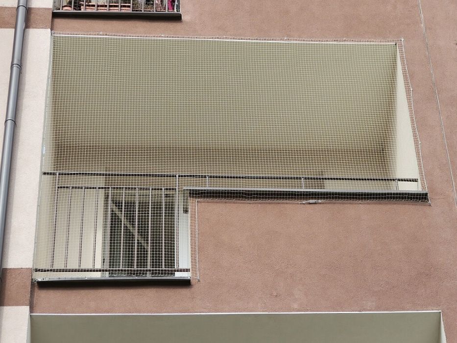 Siatka na balkon okno dla kota Siatka przeciw ptakom 28x28mm na wymiar