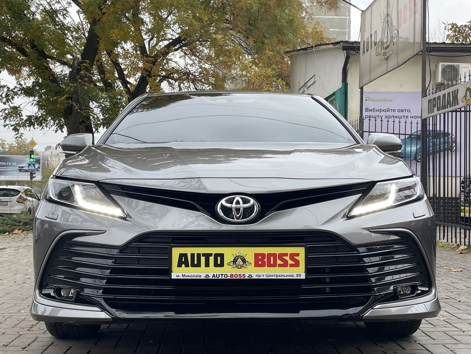 Toyota Camry 2023 року , офіційна