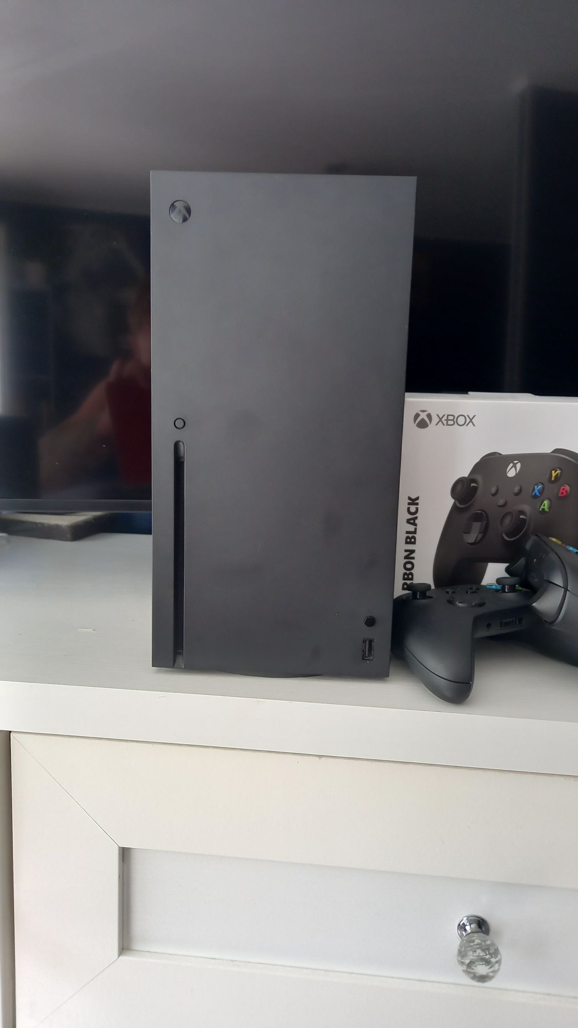 Xbox SERIES X 1TB +2 Pady +Gry +kable