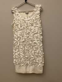 Sukienka biała Moschino stan bardzo dobry