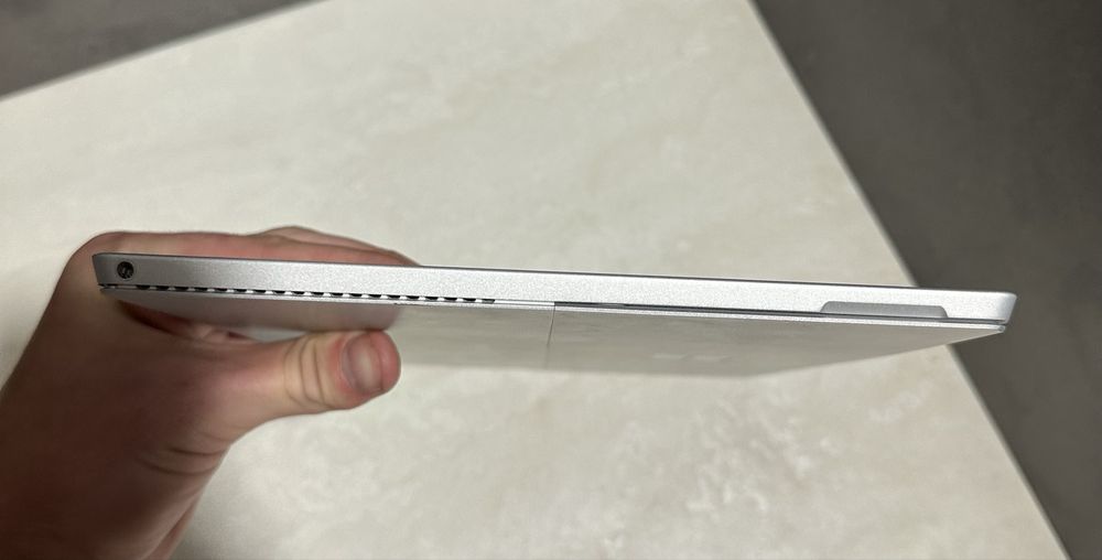 Планшет Surface Pro 4 (1724) 12.3’’ 8GB RAM/256GB SSD/i5-6300U/ N2967