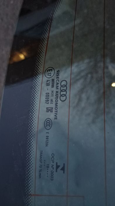 Пластикова обшивка кришки багажника Audi Q3 83a 83A867979.