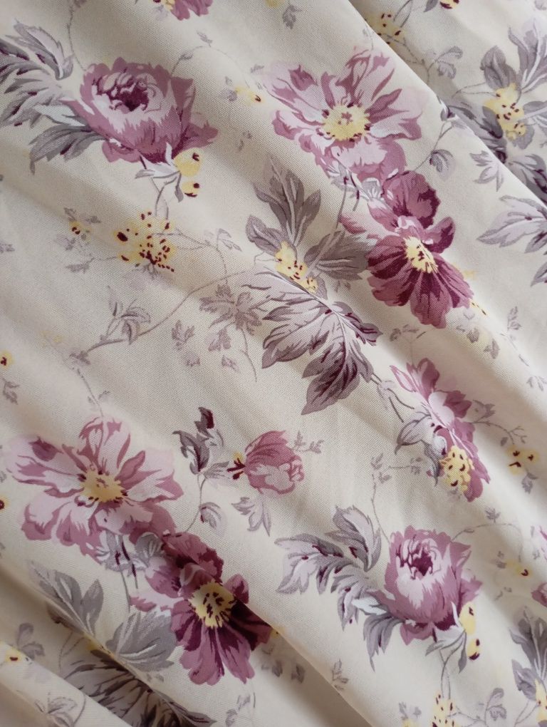 Efektowna długa sukienka XL-4XL maxi z Francji ecru w purpurowe kwiaty