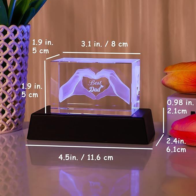 Kryształowy Prezent 3D Dla Taty – Serce W Dłoniach Z Grawerem