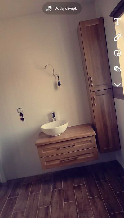 Meble kuchenne (płyta lub drewno)