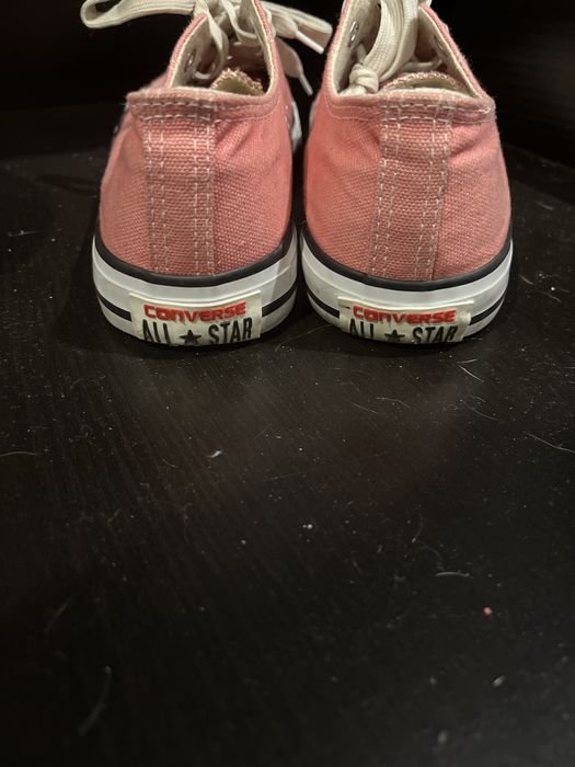 All stars em Rosa Velho e amarelo