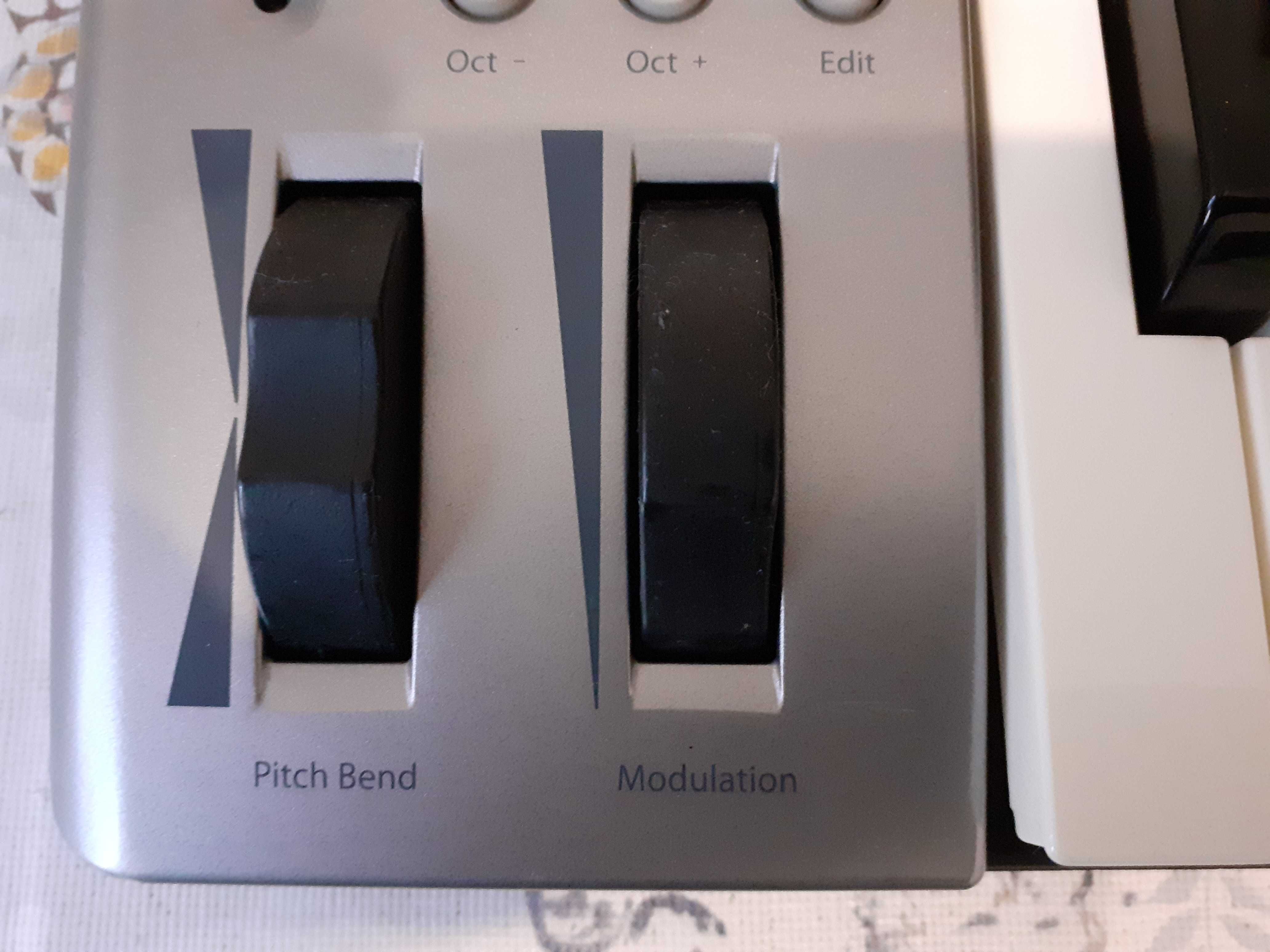 Teclado Controlador MIDI USB