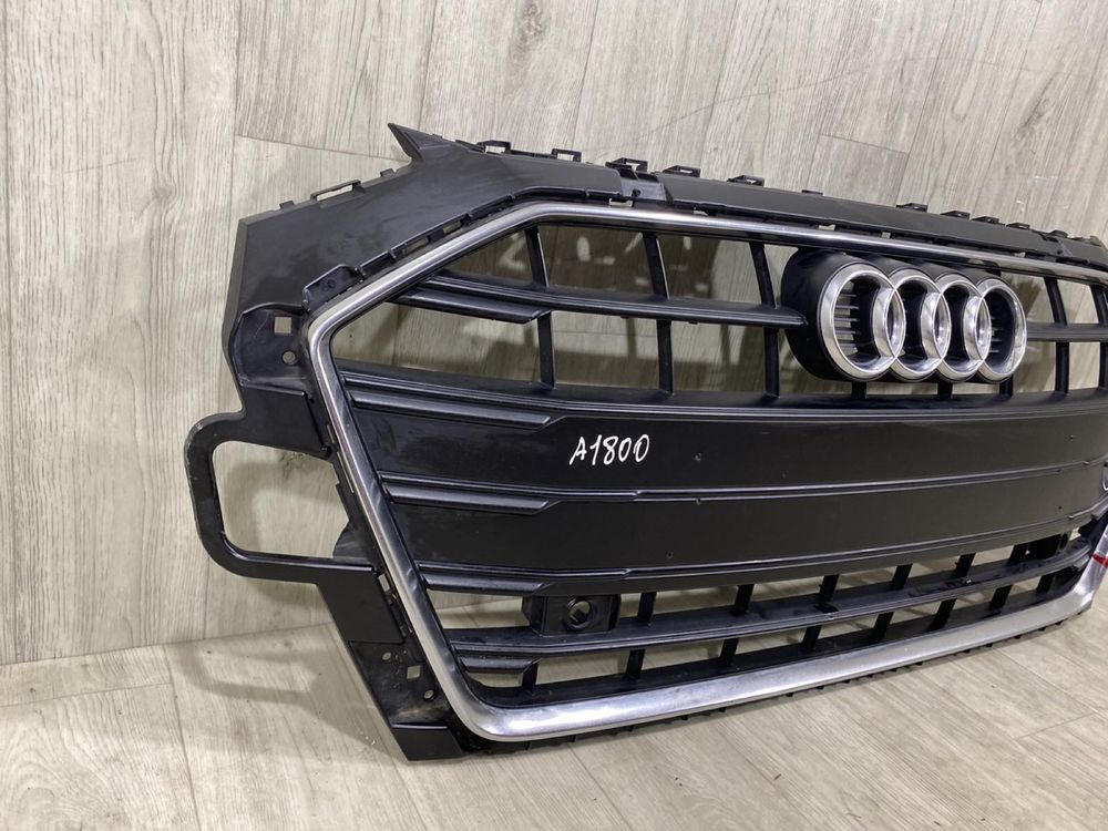 Бампер Гриль решетка Audi A4 B9 / 2019 2020 2021 2022 г./ 8W0853651DB