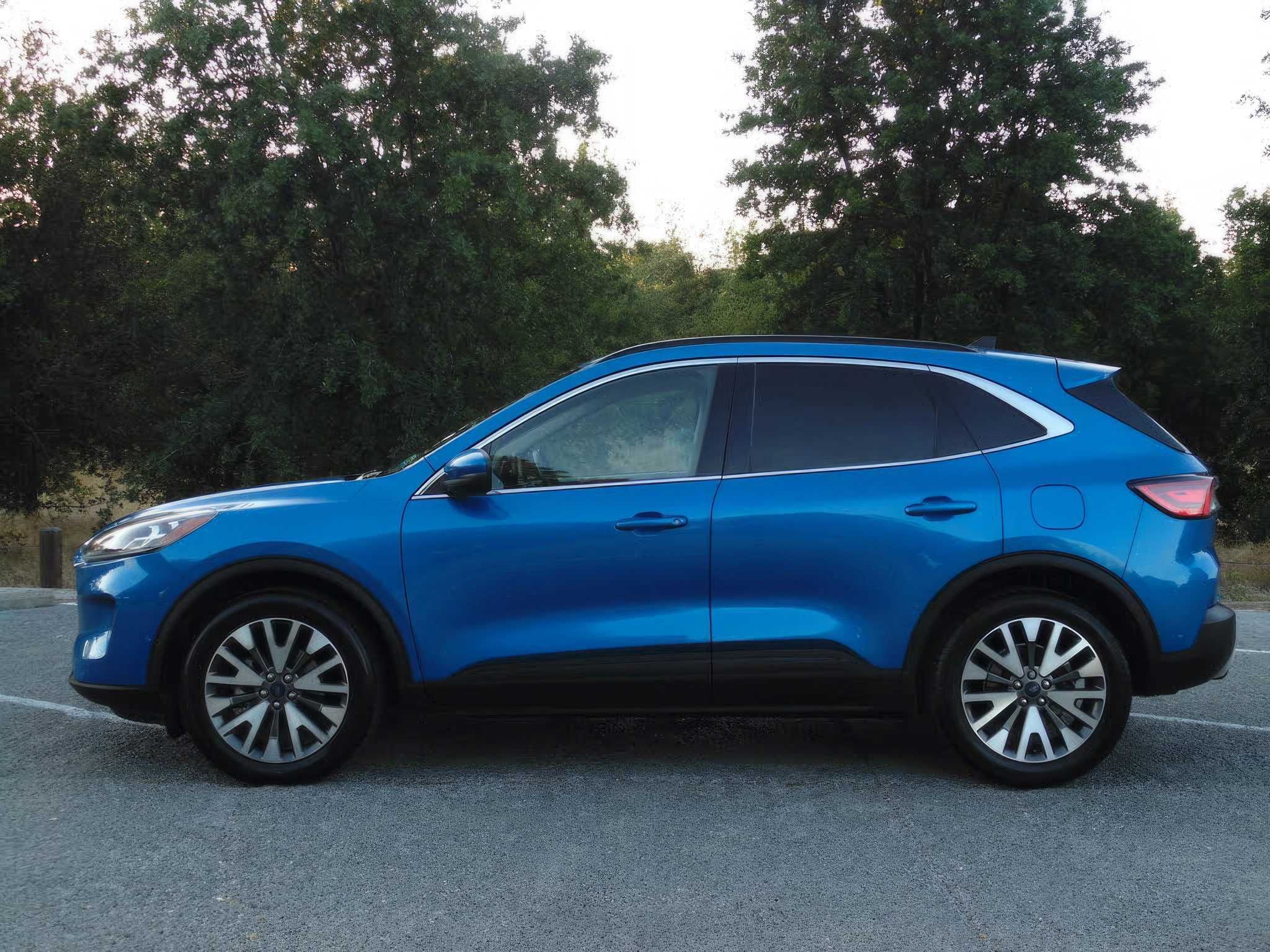 2020 Ford Escape Titanium AWD