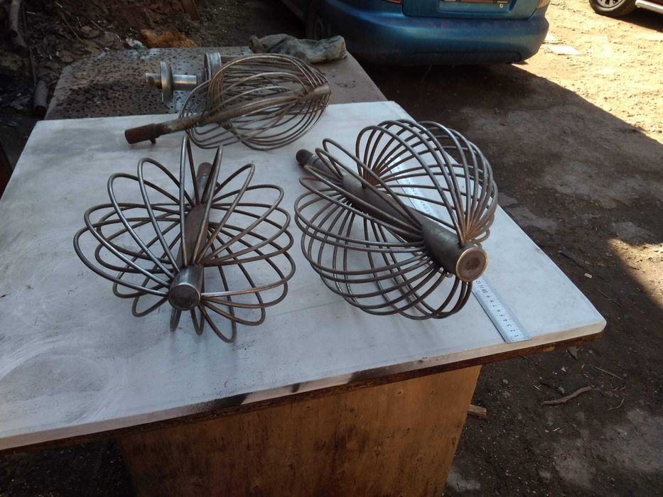 Венчики для кремовзбивалок, машина кремовзбивальная