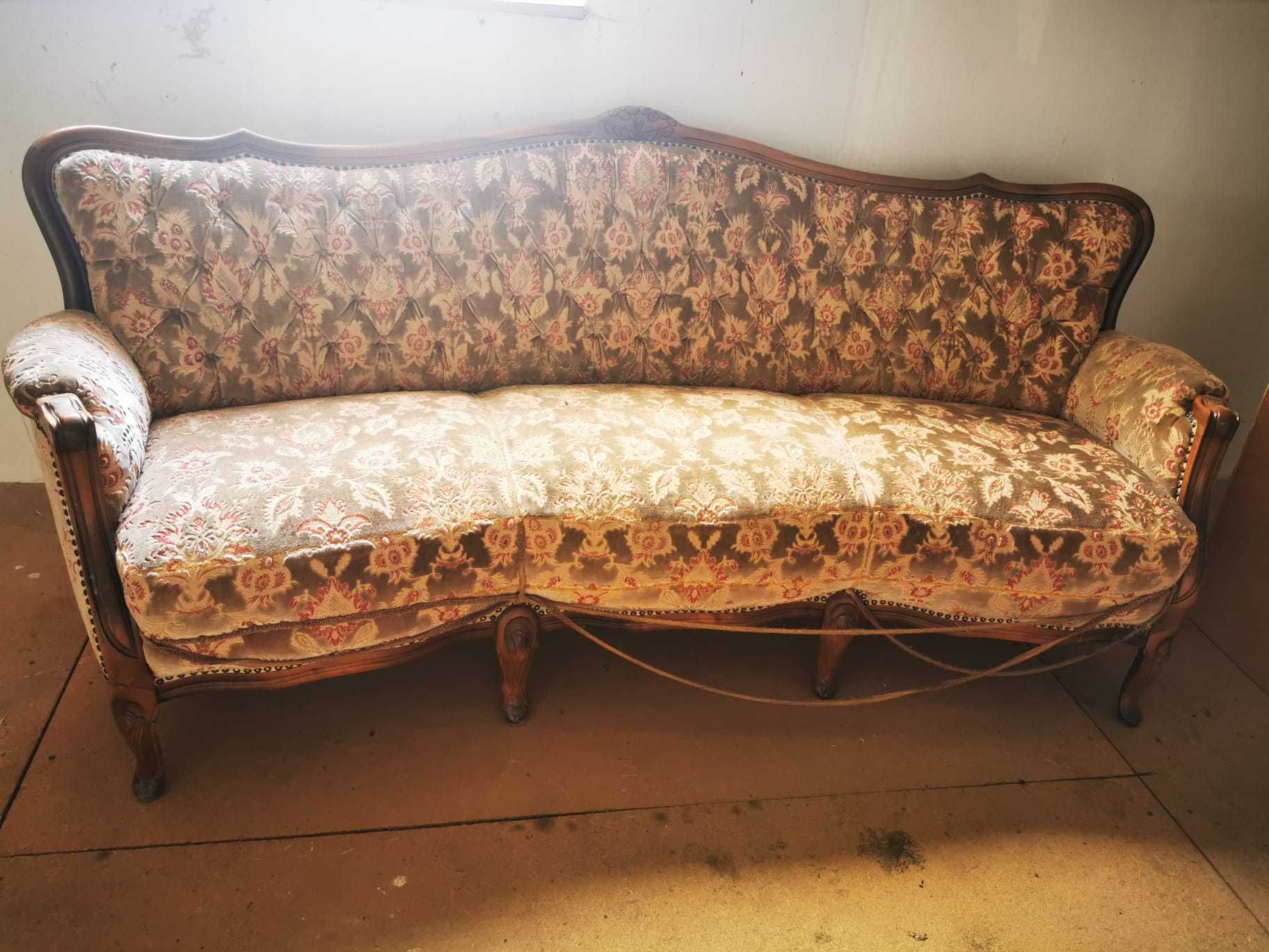 eleganckie piękne  meble do salonu, do biura, do gabinetu