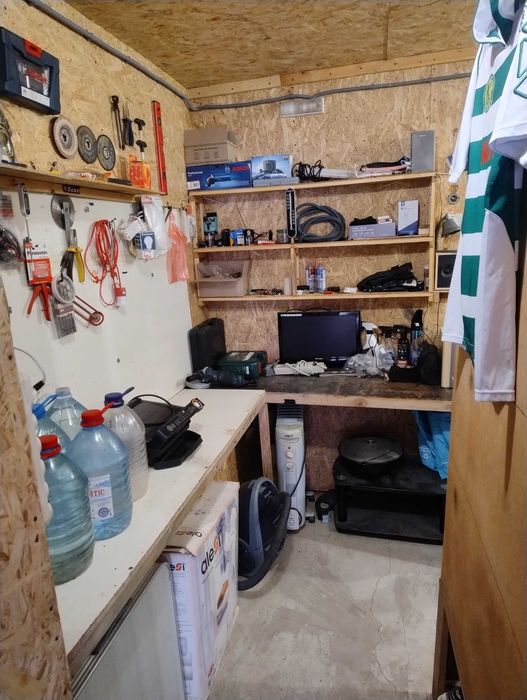 Продам гараж Кировский кооператив Герасима Кондратьева