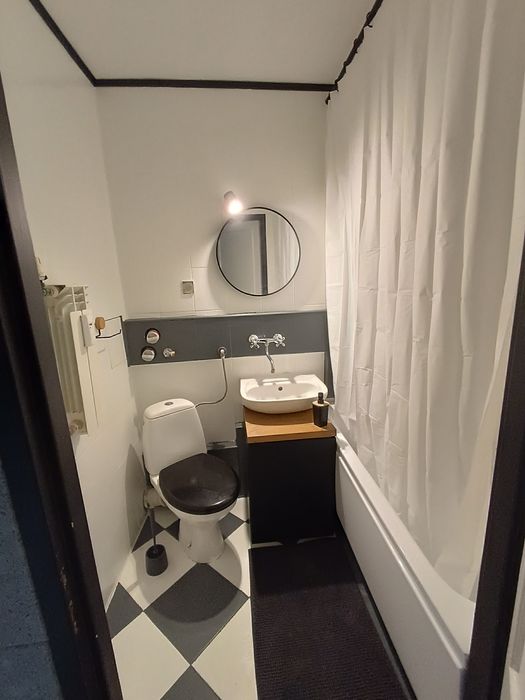 Stylowa kawalerka z balkonem – gotowa do zamieszkania ul. Piastów