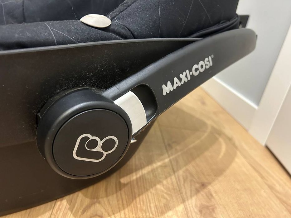 Автокрісло maxi cosi