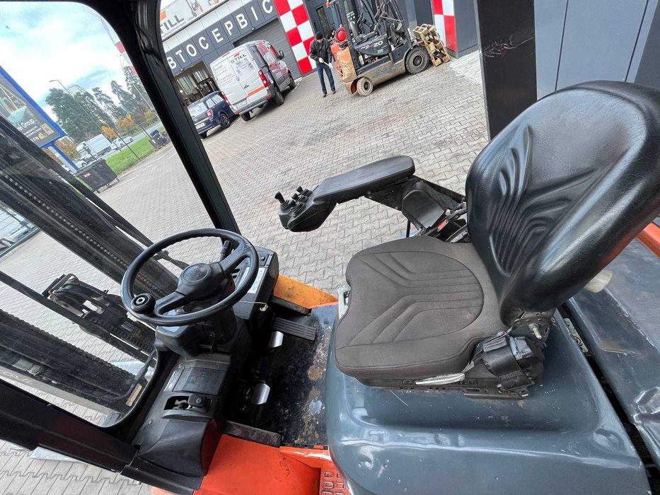 Газовий вилковий навантажувач Toyota | 1.5 т | Висота підйому 4.7 м