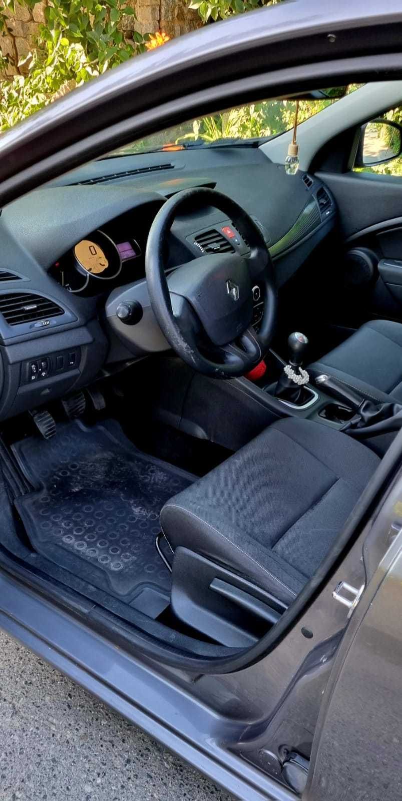 Samochód osobowy Renault Megane 3
